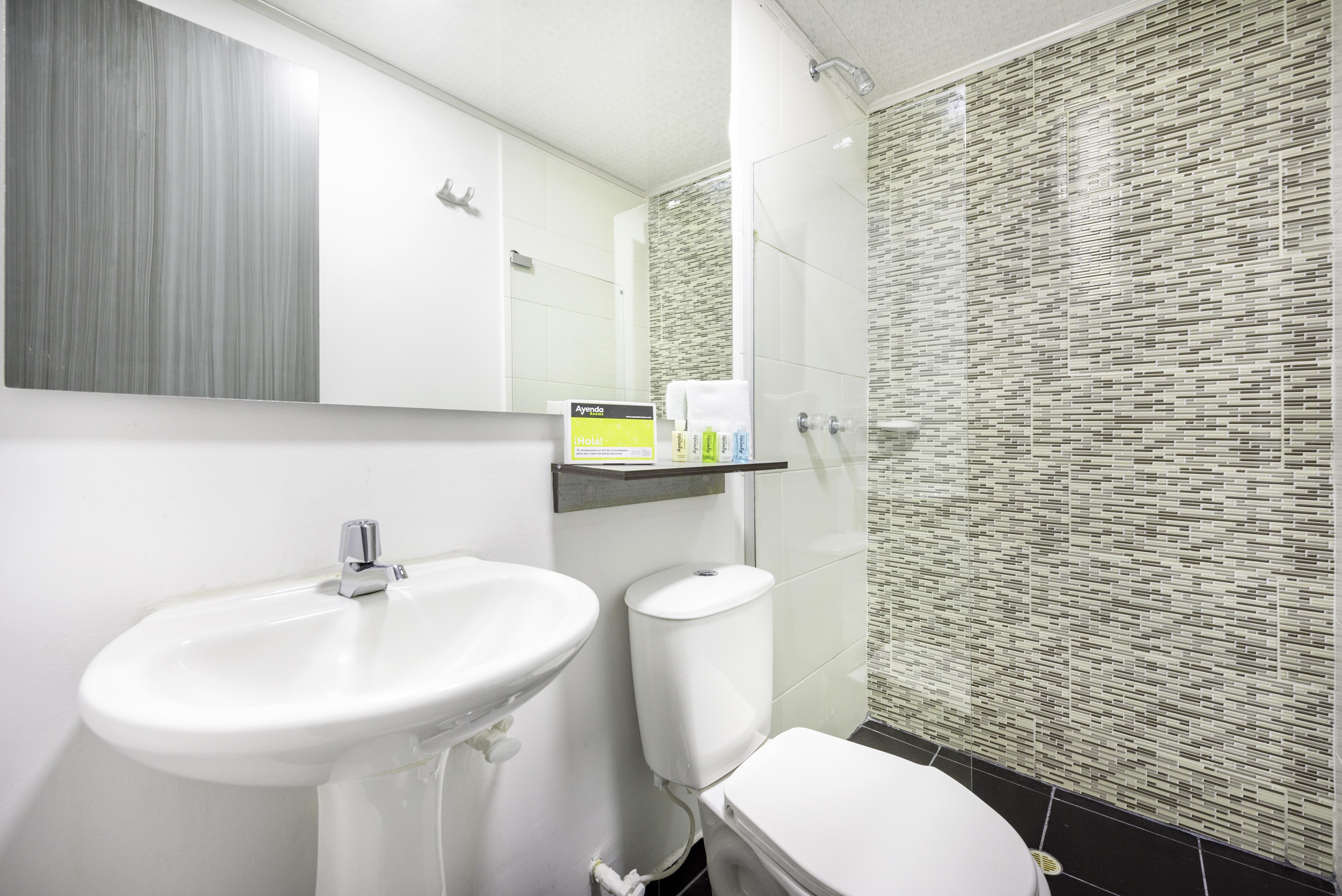 בוגוטה Ayenda 1024 Agora Inn Hotel מראה חיצוני תמונה