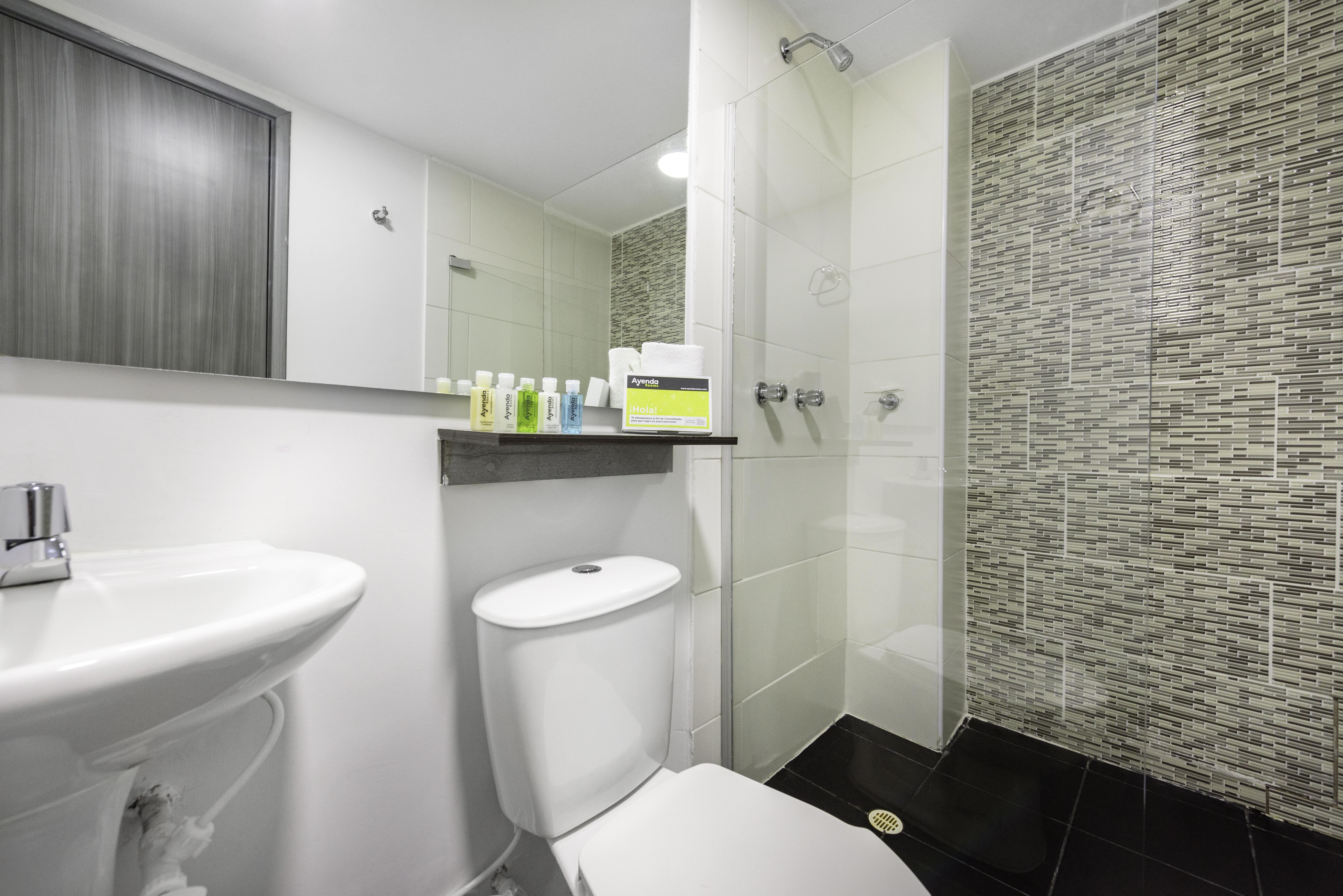 בוגוטה Ayenda 1024 Agora Inn Hotel מראה חיצוני תמונה